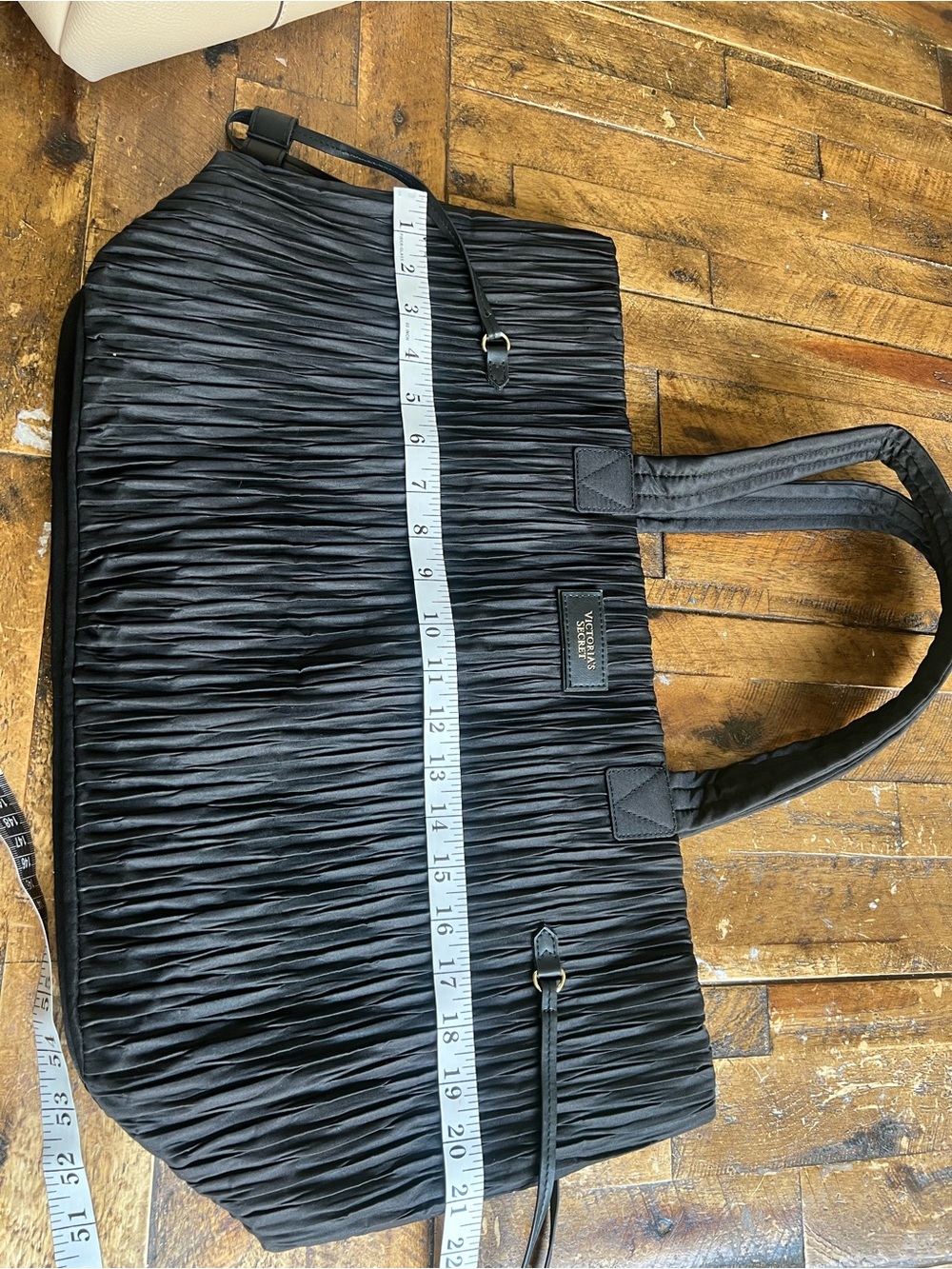 Victoria's Secret Black Textured Ruched Tote - Picture 4 of 5